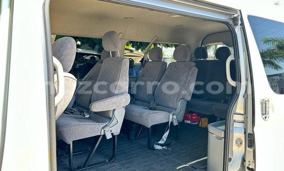 Buy Used Toyota Hiace Silver Car in Maputo in Maputo Buy Used Toyota Hiace Silver Car in Maputo in Maputo