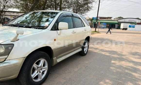 Nunua Ilio tumika Toyota Harrier Nyingine Gari ndani ya Maputo nchini Maputo Nunua Ilio tumika Toyota Harrier Nyingine Gari ndani ya Maputo nchini Maputo