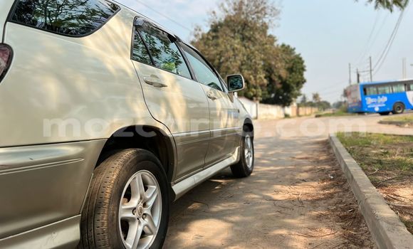 Nunua Ilio tumika Toyota Harrier Nyingine Gari ndani ya Maputo nchini Maputo Nunua Ilio tumika Toyota Harrier Nyingine Gari ndani ya Maputo nchini Maputo