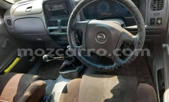 Nunua Ilio tumika Nissan Hardbody Nyeupe Gari ndani ya Maputo nchini Maputo Nunua Ilio tumika Nissan Hardbody Nyeupe Gari ndani ya Maputo nchini Maputo
