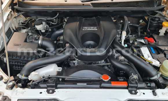 Buy Used Isuzu D-MAX White Car in Maputo in Maputo Buy Used Isuzu D-MAX White Car in Maputo in Maputo