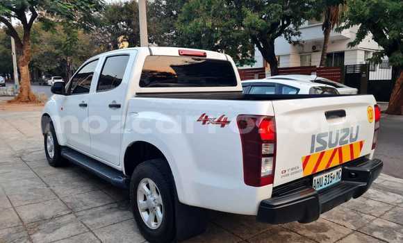 Comprar Usado Isuzu D-MAX Branco Carro em Maputo em Maputo Comprar Usado Isuzu D-MAX Branco Carro em Maputo em Maputo