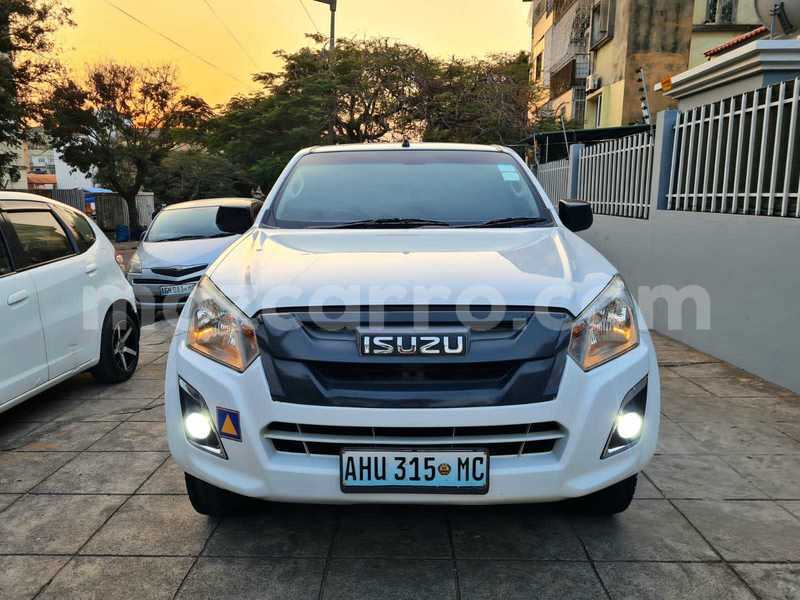 Big with watermark isuzu d max maputo maputo 17814