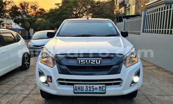 Comprar Usado Isuzu D-MAX Branco Carro em Maputo em Maputo Comprar Usado Isuzu D-MAX Branco Carro em Maputo em Maputo