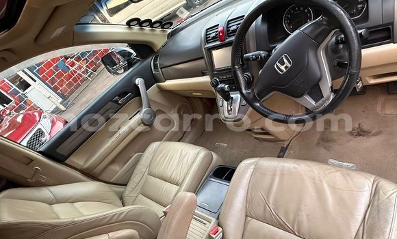 Nunua Ilio tumika Honda CR-V Nyeusi Gari ndani ya Maputo nchini Maputo Nunua Ilio tumika Honda CR-V Nyeusi Gari ndani ya Maputo nchini Maputo