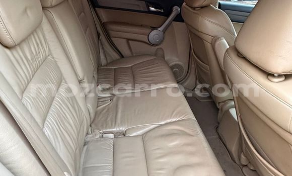 Nunua Ilio tumika Honda CR-V Nyeusi Gari ndani ya Maputo nchini Maputo Nunua Ilio tumika Honda CR-V Nyeusi Gari ndani ya Maputo nchini Maputo