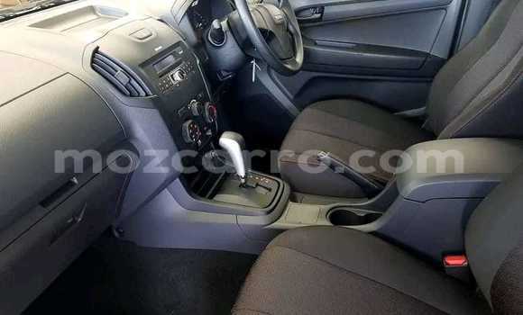 Buy Used Isuzu D-MAX White Car in Maputo in Maputo Buy Used Isuzu D-MAX White Car in Maputo in Maputo