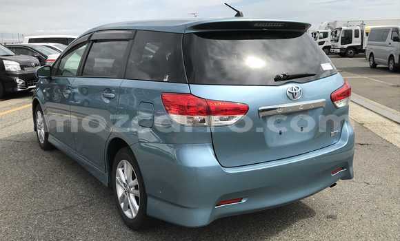 Comprar Usado Toyota Wish Azul Carro em Maputo em Maputo Comprar Usado Toyota Wish Azul Carro em Maputo em Maputo