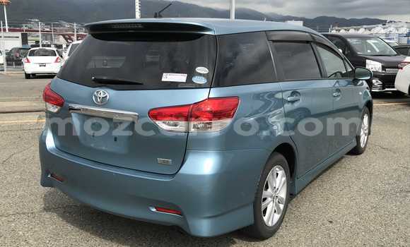 Comprar Usado Toyota Wish Azul Carro em Maputo em Maputo Comprar Usado Toyota Wish Azul Carro em Maputo em Maputo