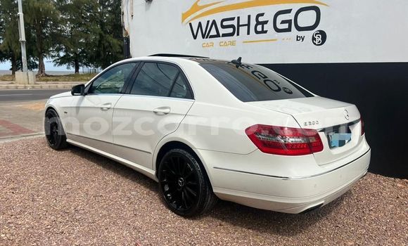 Nunua Ilio tumika Mercedes‒Benz E-Class Nyeupe Gari ndani ya Maputo nchini Maputo Nunua Ilio tumika Mercedes‒Benz E-Class Nyeupe Gari ndani ya Maputo nchini Maputo