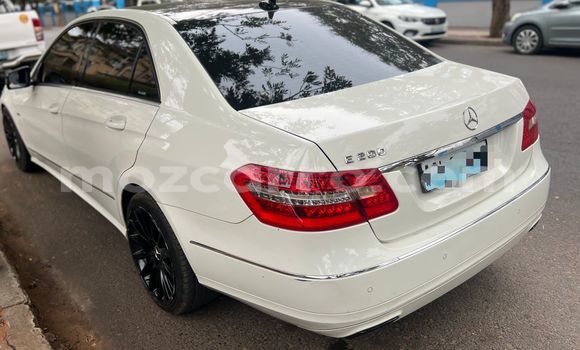 Nunua Ilio tumika Mercedes‒Benz E-Class Nyeupe Gari ndani ya Maputo nchini Maputo Nunua Ilio tumika Mercedes‒Benz E-Class Nyeupe Gari ndani ya Maputo nchini Maputo