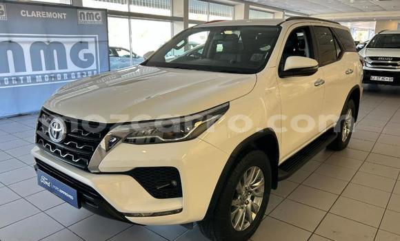 Comprar Usado Toyota Fortuner Branco Carro em Maputo em Maputo Comprar Usado Toyota Fortuner Branco Carro em Maputo em Maputo
