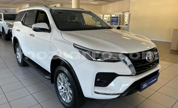 Comprar Usado Toyota Fortuner Branco Carro em Maputo em Maputo Comprar Usado Toyota Fortuner Branco Carro em Maputo em Maputo