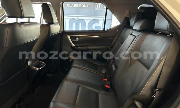 Comprar Usado Toyota Fortuner Branco Carro em Maputo em Maputo Comprar Usado Toyota Fortuner Branco Carro em Maputo em Maputo