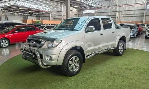 Comprar Usado Toyota Hilux Prata Carro em Maputo em Maputo Comprar Usado Toyota Hilux Prata Carro em Maputo em Maputo