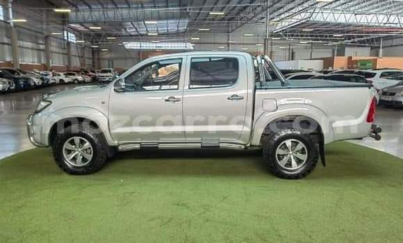 Comprar Usado Toyota Hilux Prata Carro em Maputo em Maputo Comprar Usado Toyota Hilux Prata Carro em Maputo em Maputo