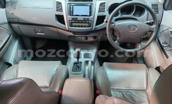Comprar Usado Toyota Hilux Prata Carro em Maputo em Maputo Comprar Usado Toyota Hilux Prata Carro em Maputo em Maputo