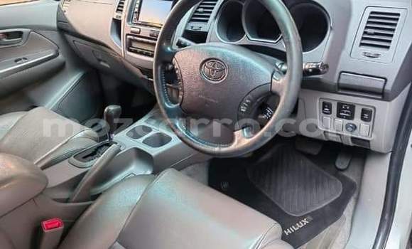 Comprar Usado Toyota Hilux Prata Carro em Maputo em Maputo Comprar Usado Toyota Hilux Prata Carro em Maputo em Maputo