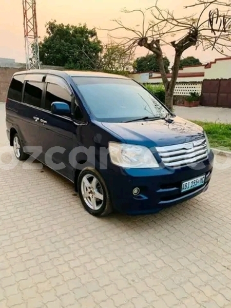 Big with watermark toyota noah maputo maputo 17857