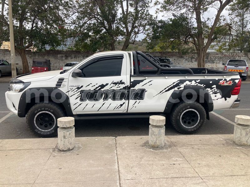 Big with watermark toyota hiluxe revo maputo maputo 17860