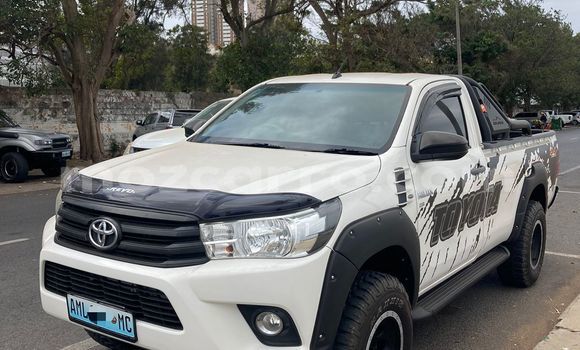 Comprar Usado Toyota Hiluxe Revo Branco Carro em Maputo em Maputo Comprar Usado Toyota Hiluxe Revo Branco Carro em Maputo em Maputo