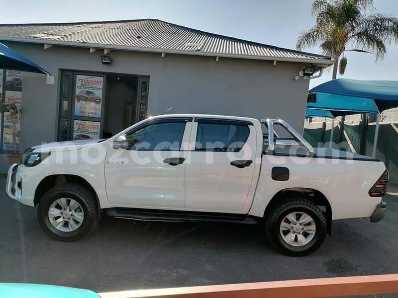 Big with watermark toyota hilux maputo maputo 17864