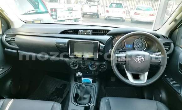 Comprar Usado Toyota Hilux Branco Carro em Maputo em Maputo Comprar Usado Toyota Hilux Branco Carro em Maputo em Maputo