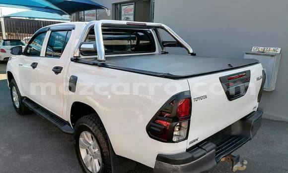 Comprar Usado Toyota Hilux Branco Carro em Maputo em Maputo Comprar Usado Toyota Hilux Branco Carro em Maputo em Maputo