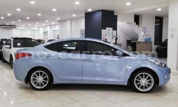 Comprar Usado Hyundai Accent Azul Carro em Maputo em Maputo Comprar Usado Hyundai Accent Azul Carro em Maputo em Maputo