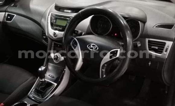 Comprar Usado Hyundai Accent Azul Carro em Maputo em Maputo Comprar Usado Hyundai Accent Azul Carro em Maputo em Maputo