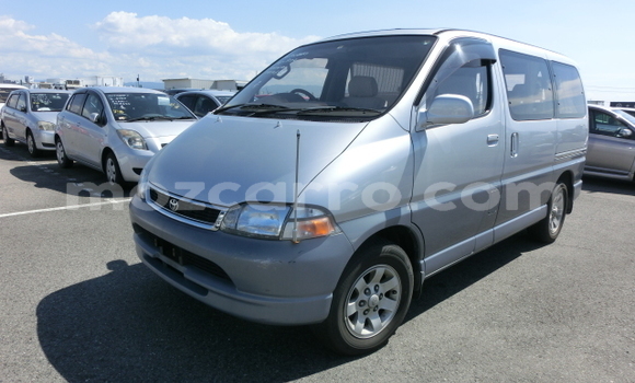 Nunua Ilio tumika Toyota Granvia Fedha Gari ndani ya Maputo nchini Maputo Nunua Ilio tumika Toyota Granvia Fedha Gari ndani ya Maputo nchini Maputo