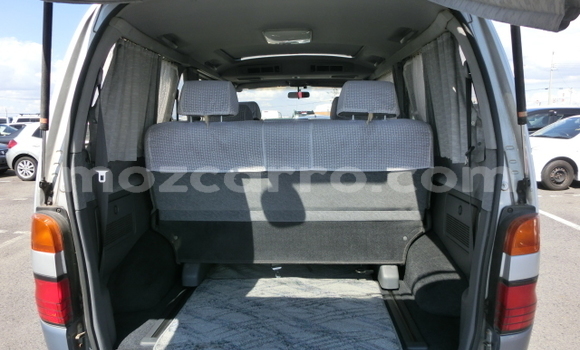 Nunua Ilio tumika Toyota Granvia Fedha Gari ndani ya Maputo nchini Maputo Nunua Ilio tumika Toyota Granvia Fedha Gari ndani ya Maputo nchini Maputo