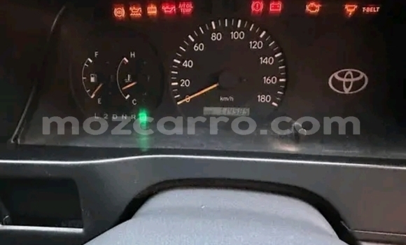 Nunua Ilio tumika Toyota Hiace Nyeupe Gari ndani ya Maputo nchini Maputo Nunua Ilio tumika Toyota Hiace Nyeupe Gari ndani ya Maputo nchini Maputo