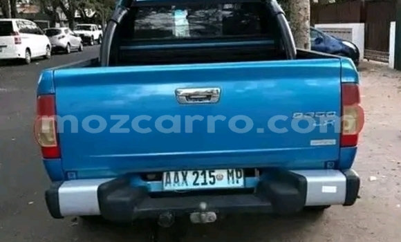 Nunua Ilio tumika Isuzu KB Bluu Gari ndani ya Maputo nchini Maputo Nunua Ilio tumika Isuzu KB Bluu Gari ndani ya Maputo nchini Maputo