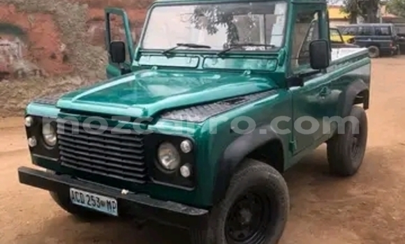 Nunua Ilio tumika Land Rover Defender Kijani Gari ndani ya Maputo nchini Maputo Nunua Ilio tumika Land Rover Defender Kijani Gari ndani ya Maputo nchini Maputo