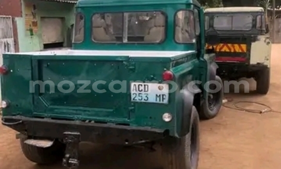 Nunua Ilio tumika Land Rover Defender Kijani Gari ndani ya Maputo nchini Maputo Nunua Ilio tumika Land Rover Defender Kijani Gari ndani ya Maputo nchini Maputo