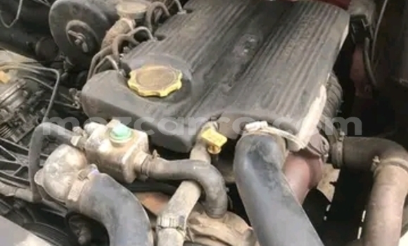 Nunua Ilio tumika Land Rover Defender Kijani Gari ndani ya Maputo nchini Maputo Nunua Ilio tumika Land Rover Defender Kijani Gari ndani ya Maputo nchini Maputo