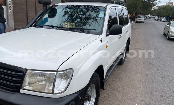 Buy Used Toyota Land Cruiser White Car in Maputo in Maputo Buy Used Toyota Land Cruiser White Car in Maputo in Maputo