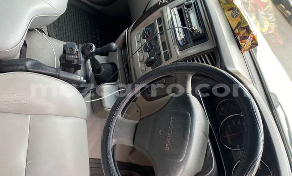 Buy Used Toyota Land Cruiser White Car in Maputo in Maputo Buy Used Toyota Land Cruiser White Car in Maputo in Maputo