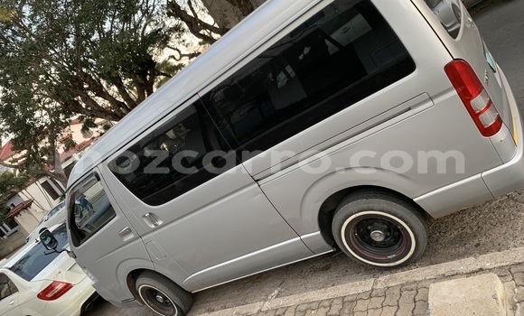 Comprar Usado Toyota Hiace De outros Carro em Maputo em Maputo Comprar Usado Toyota Hiace De outros Carro em Maputo em Maputo