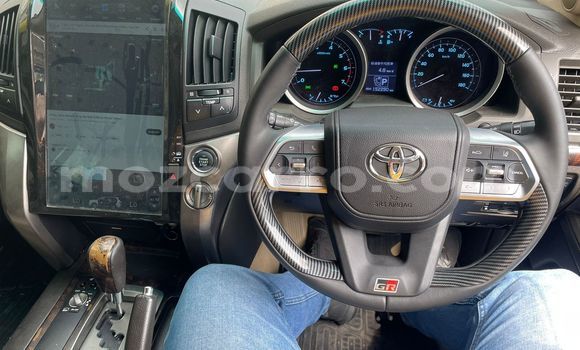 Comprar Usado Toyota Land Cruiser Branco Carro em Maputo em Maputo Comprar Usado Toyota Land Cruiser Branco Carro em Maputo em Maputo
