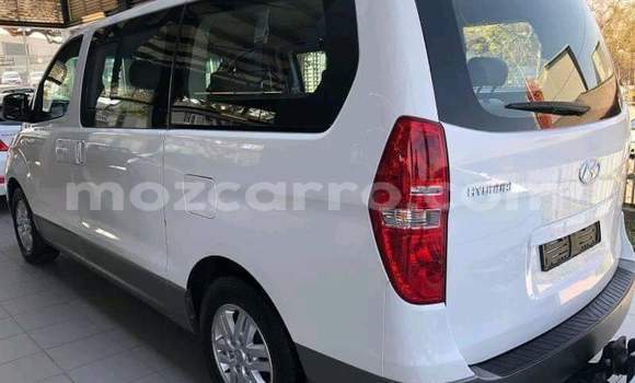 Comprar Usado Hyundai H1 Branco Carro em Maputo em Maputo Comprar Usado Hyundai H1 Branco Carro em Maputo em Maputo