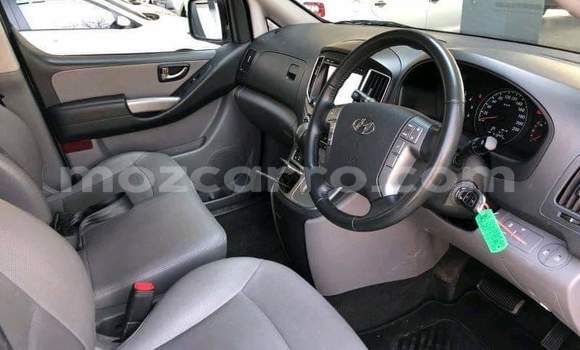 Comprar Usado Hyundai H1 Branco Carro em Maputo em Maputo Comprar Usado Hyundai H1 Branco Carro em Maputo em Maputo