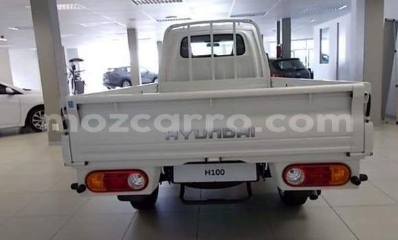 Comprar Usado Hyundai H1 Branco Carro em Maputo em Maputo Comprar Usado Hyundai H1 Branco Carro em Maputo em Maputo