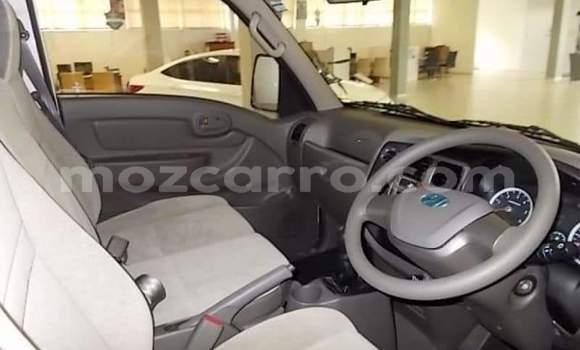 Comprar Usado Hyundai H1 Branco Carro em Maputo em Maputo Comprar Usado Hyundai H1 Branco Carro em Maputo em Maputo