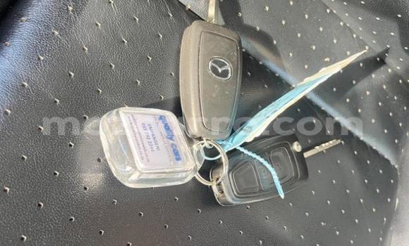 Comprar Usado Mazda BT-50 Branco Carro em Maputo em Maputo Comprar Usado Mazda BT-50 Branco Carro em Maputo em Maputo