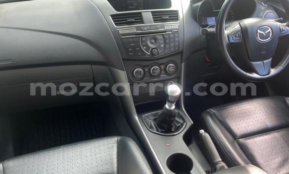 Comprar Usado Mazda BT-50 Branco Carro em Maputo em Maputo Comprar Usado Mazda BT-50 Branco Carro em Maputo em Maputo