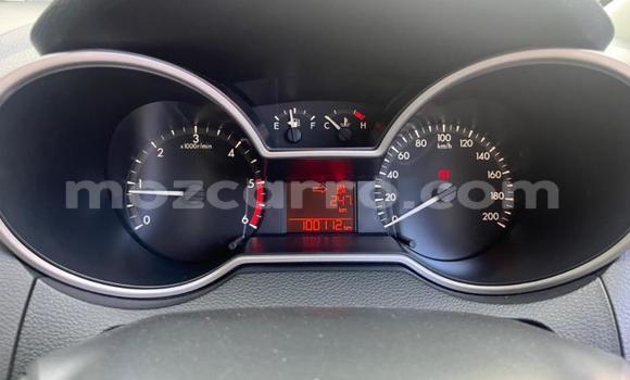 Comprar Usado Mazda BT-50 Branco Carro em Maputo em Maputo Comprar Usado Mazda BT-50 Branco Carro em Maputo em Maputo