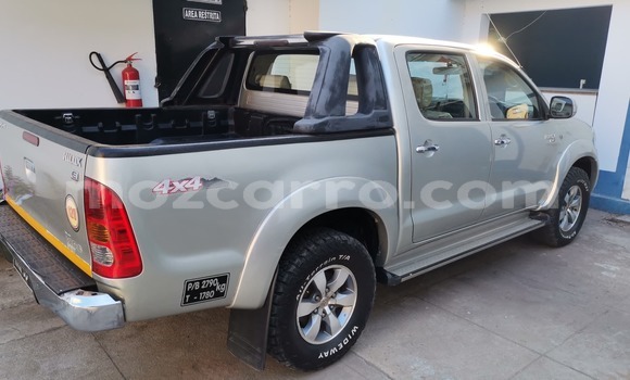 Tenga Tsaru Toyota Hilux Zvimwe Mota in Maputo in Maputo Tenga Tsaru Toyota Hilux Zvimwe Mota in Maputo in Maputo