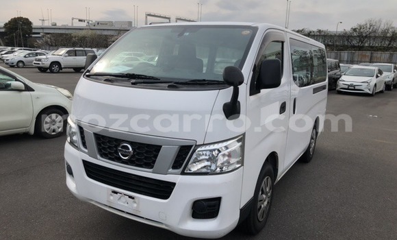 Nunua Ilio tumika Nissan Caravan Nyeupe Gari ndani ya Maputo nchini Maputo